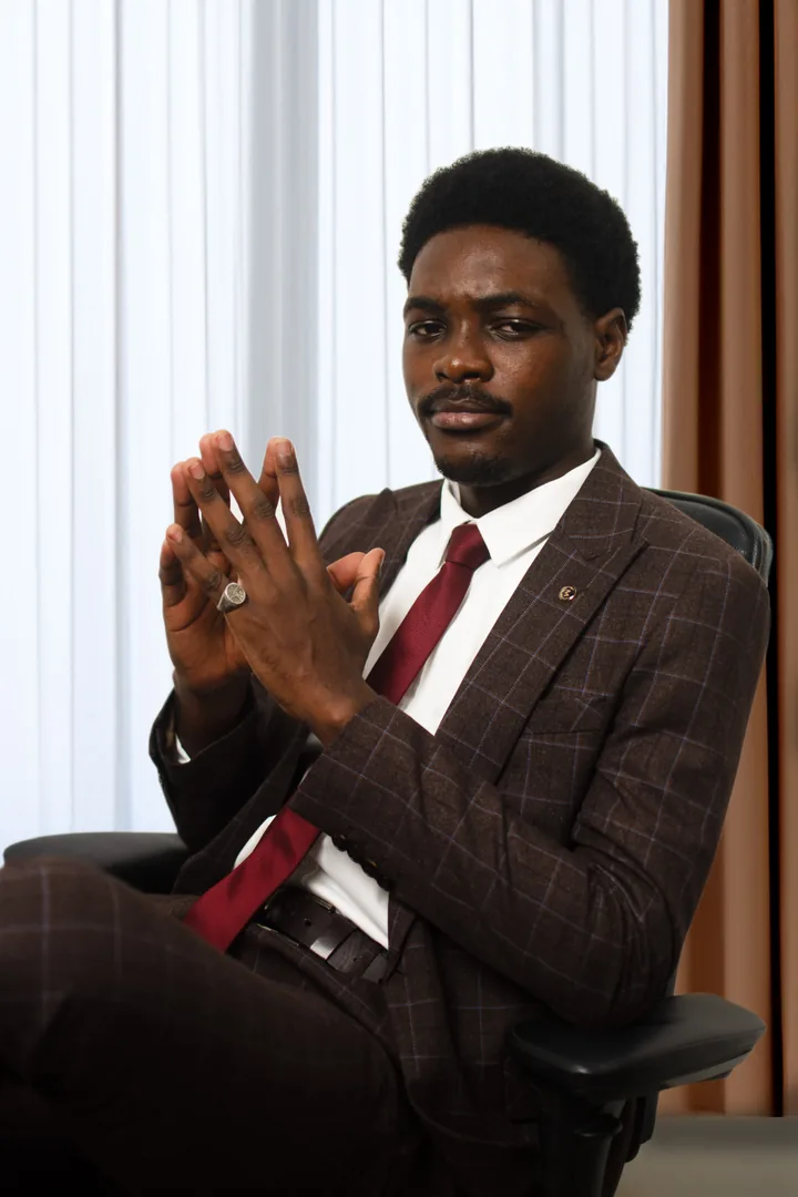 Portrait de Kalvin Takoudjou